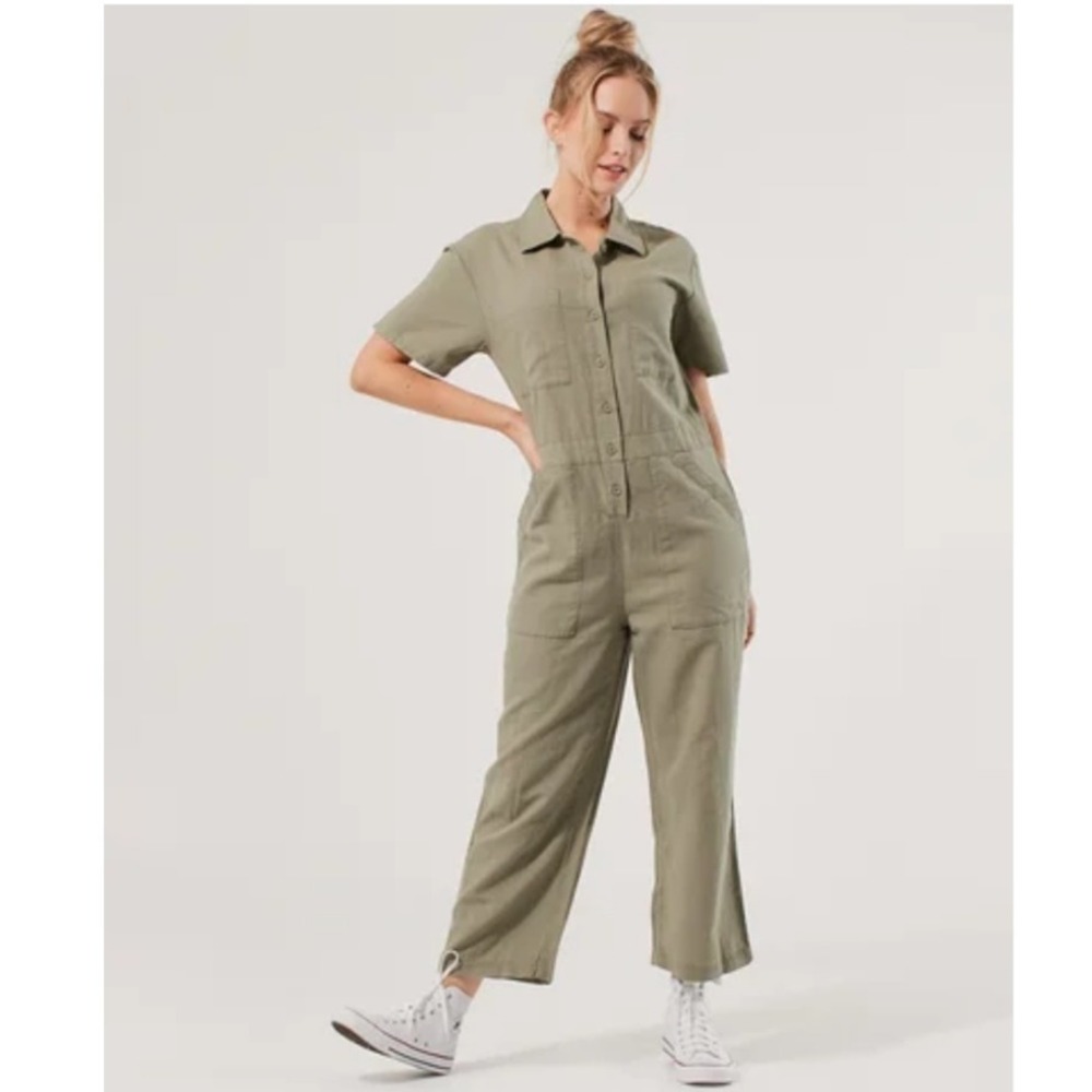 Pact LIGHTWEIGHT Organic Cotton Hemp Jumpsuit Olive Green Short Sleeve UTILITY L